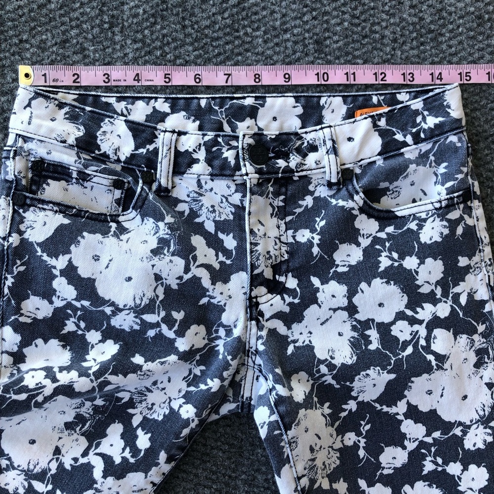 Tory Burch Alexa cropped skinny floral jeans size 27 - Picture 8 of 16